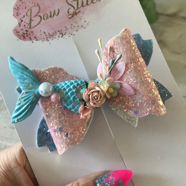 Mermaid hair bows,mermaid bow,hair accessories,hair bows,mermaid hair bow,mermaid gifts,unique bows,hair clips, girls mermaid bows, mermaids