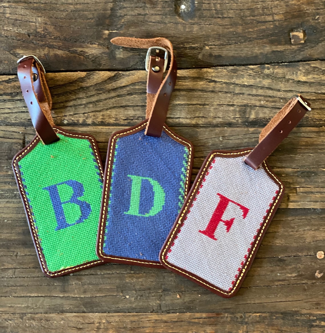 HandStitched Needlepoint Luggage Tag Monogram Etsy.de