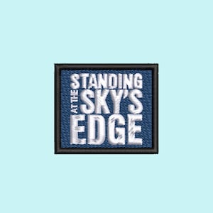 Standing at the skys edge borduurpatch muziektheater, muziektheatercadeaus, Broadway-accessoires, opstrijkbaar, theatercadeaus, borduurspeld