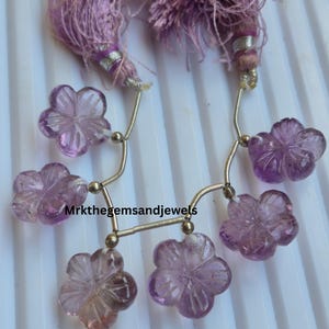 6 perle di ametista naturale intagliate a forma di fiore / Perle di pietra preziosa viola da 14 mm / Intaglio di ametista fatto a mano per la creazione di gioielli immagine 1