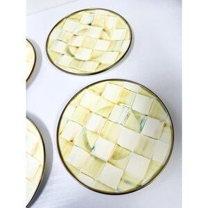 Juego de 4 tazas de té esmaltadas con diseño de cuadros pergamino de Mackenzie Childs imagen 4