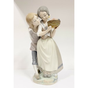 Lladro Figurine 4931 Children With Fruits Glossy Boy Girl Basket