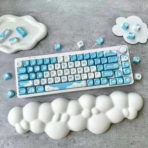 Fluffy Cloud Keycap Set, MOA Profile, Cute Art, PBT, Cherry MX Stem, Dye-Sub Legends