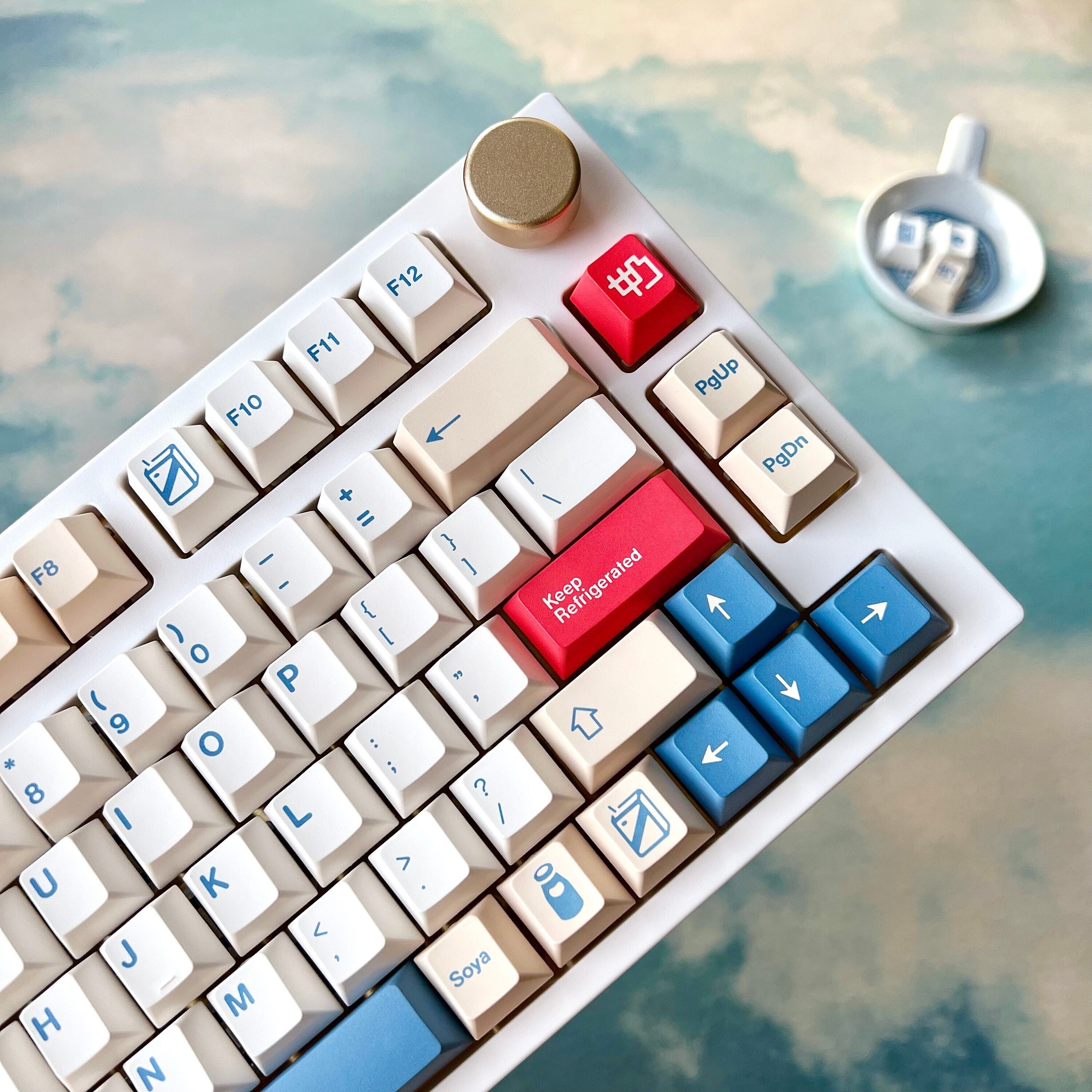 Soy Milk Keycap Set, Cherry and MOA Profile, Cute Art, PBT