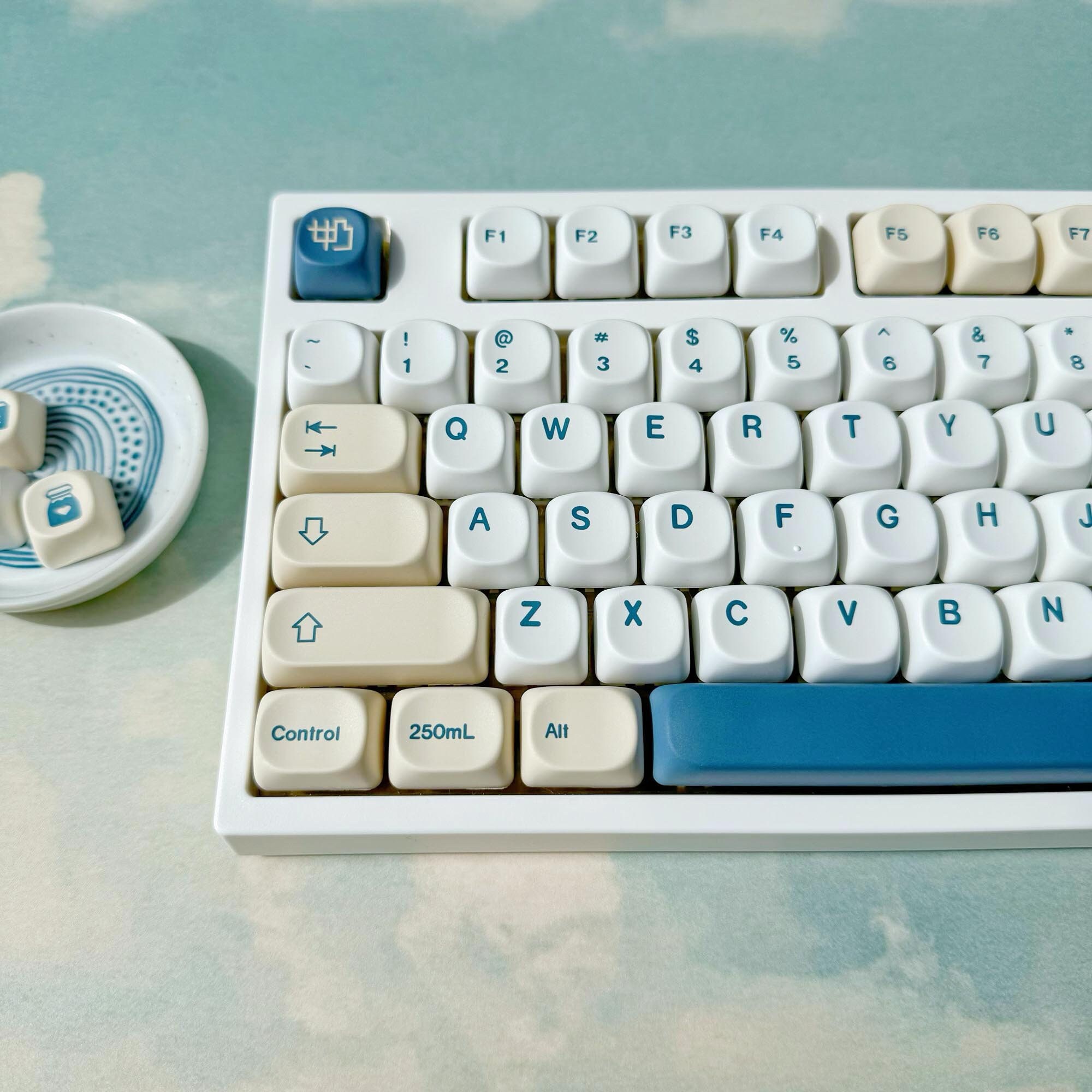 Soy Milk Keycap Set, Cherry and MOA Profile, Cute Art, PBT