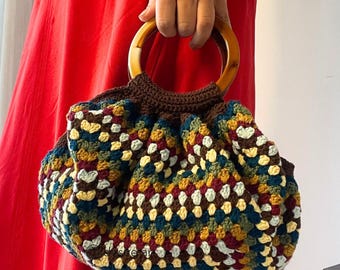 Granny Square Crochet Bag Pattern: Beginner-Friendly Boho PDF + Video
