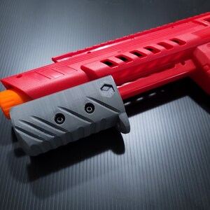 Pump Grip — &quot;Subduction&quot; (PETG) for Dart Zone Max Stryker