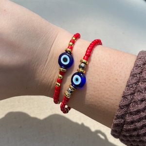 Red Evil Eye Stretch Beaded Bracelet, Lampwork Glass Blue Evil Eye Bracelet, Spiritual Jewelry, Protection, Talisman, Witchy Jewelry, Boho