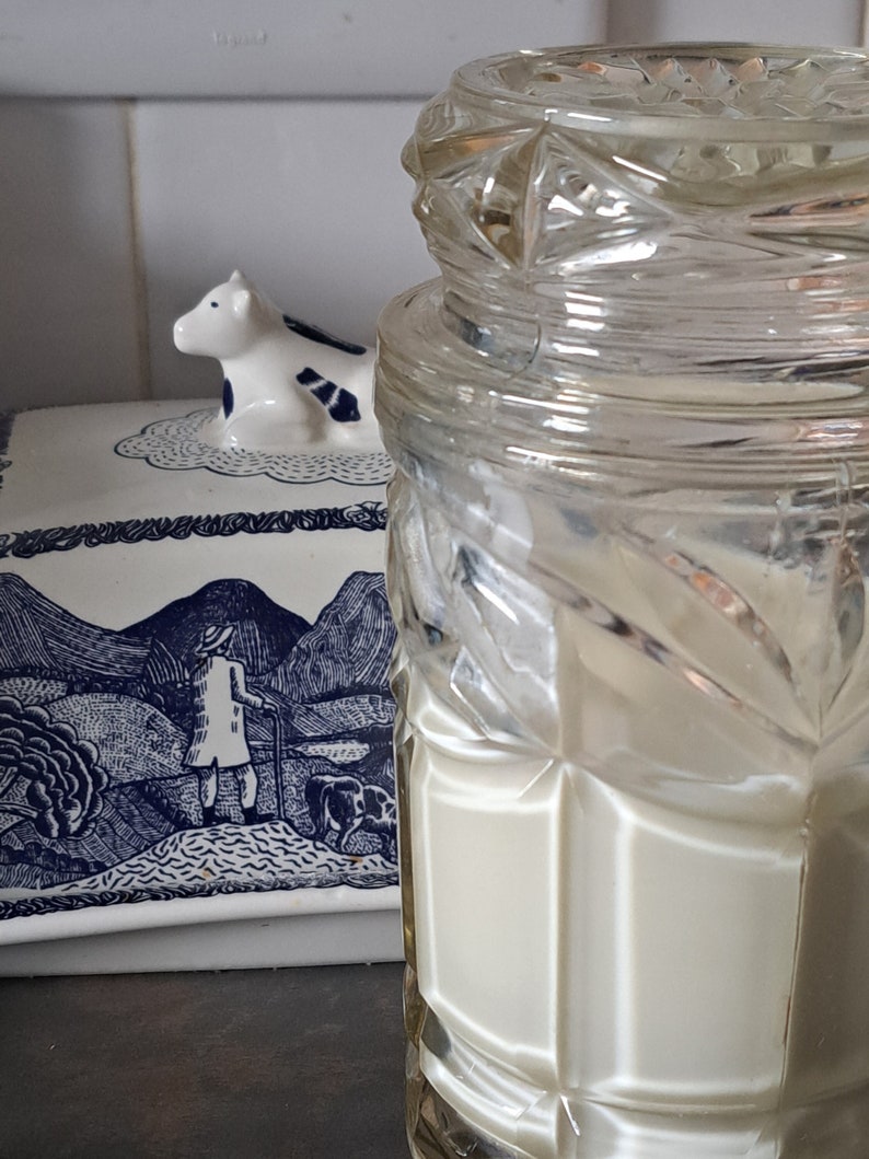 10g fresh Kefir Grains grown in 100% organic whole milk for making your own fresh kefir every day. It's easy, have a go image 8