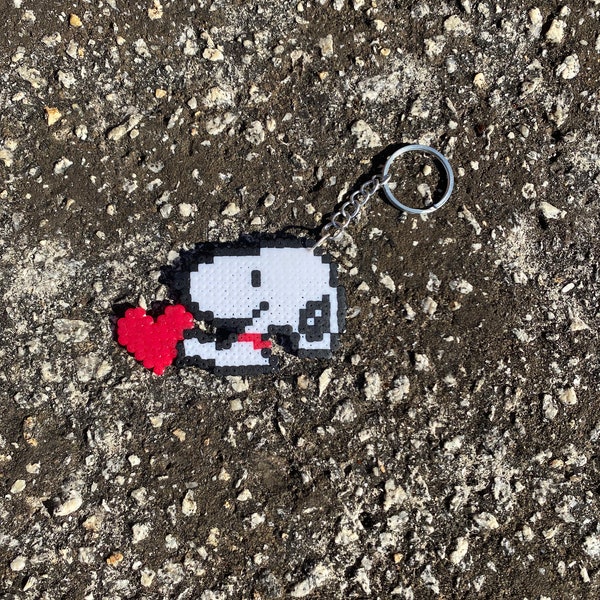 Porte-clés Snoopy, porte-clés perles hama, porte-clés cacahuètes