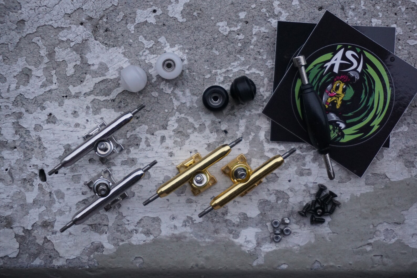 COMPLETE IT 34mm Fingerboard Trucks Wheels Hardware Etsy UK