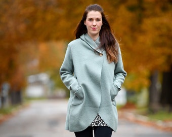 Transitional walk coat for women made from 100% virgin wool Dusty Mint