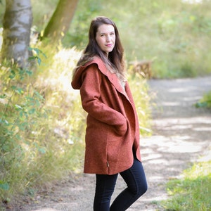 Walk coat for women made of 100% virgin wool rust for the transition image 1