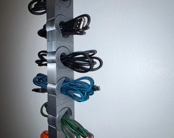 Fichier 3D : Support de câble avec "twist". Gestion des câbles pour imprimer vous-même. Conception 3D dans différents formats de fichiers STL, OBJ, STEP, 3MF