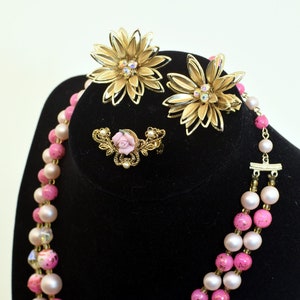 Vintage assorted set