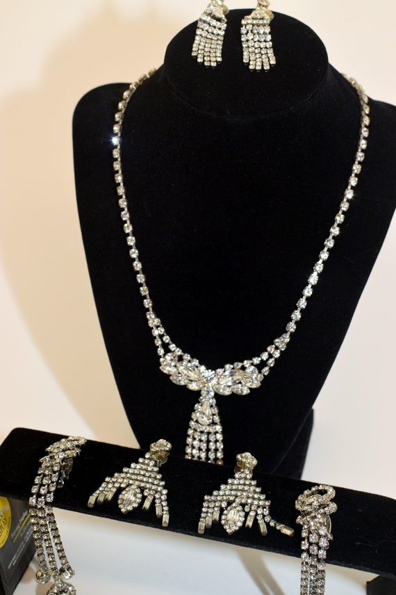 Vintage Rhinestone Jewelry Set: Necklace and Clip Ear… - Gem