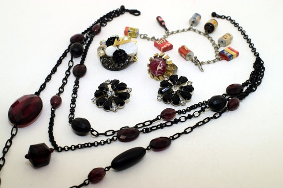 Vintage assorted jewelry set - image 1