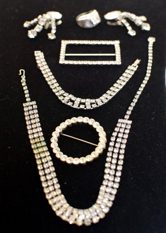 Gorgeous vintage clear rhinestone jewelry set - image 3