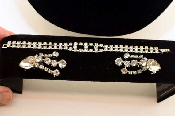 Gorgeous vintage clear rhinestone jewelry set - image 6