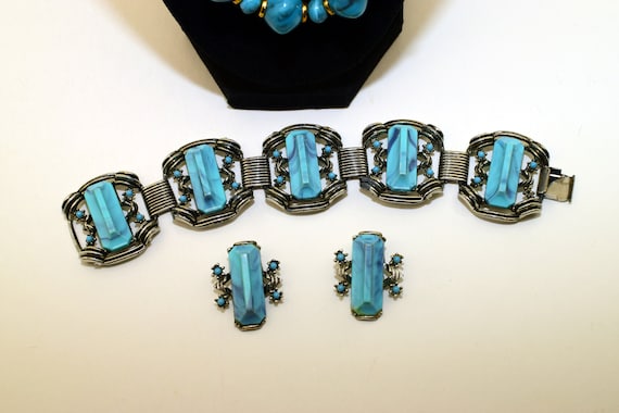 Unsigned turquoise colored set - image 5
