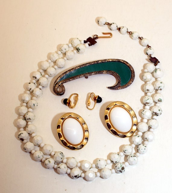 Vintage green and white set - image 3