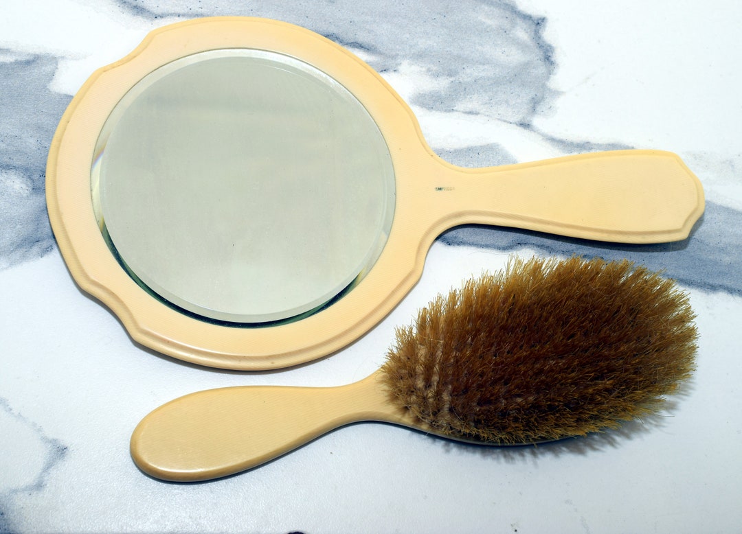 Empress Handheld Mirror