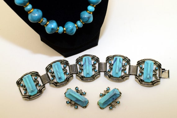 Unsigned turquoise colored set - image 8
