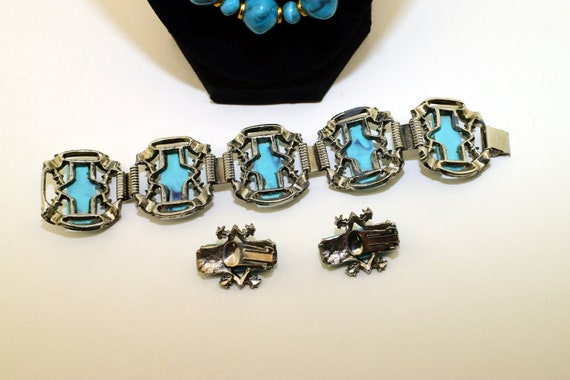 Unsigned turquoise colored set - image 6