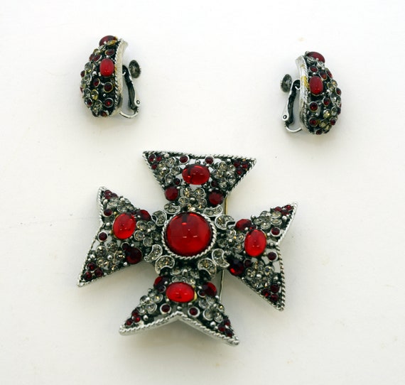 Beautiful vintage red cross brooch and earrings s… - image 2