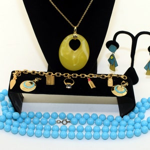 Vintage assorted jewelry set image 7