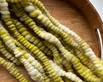 Hilo artístico hilado a mano, Hilo voluminoso, Hilo artístico verde, Hilo hilado en espiral, Hilo gigante, Hilo grueso, Hilo para tejer, Hilo artístico verde lima