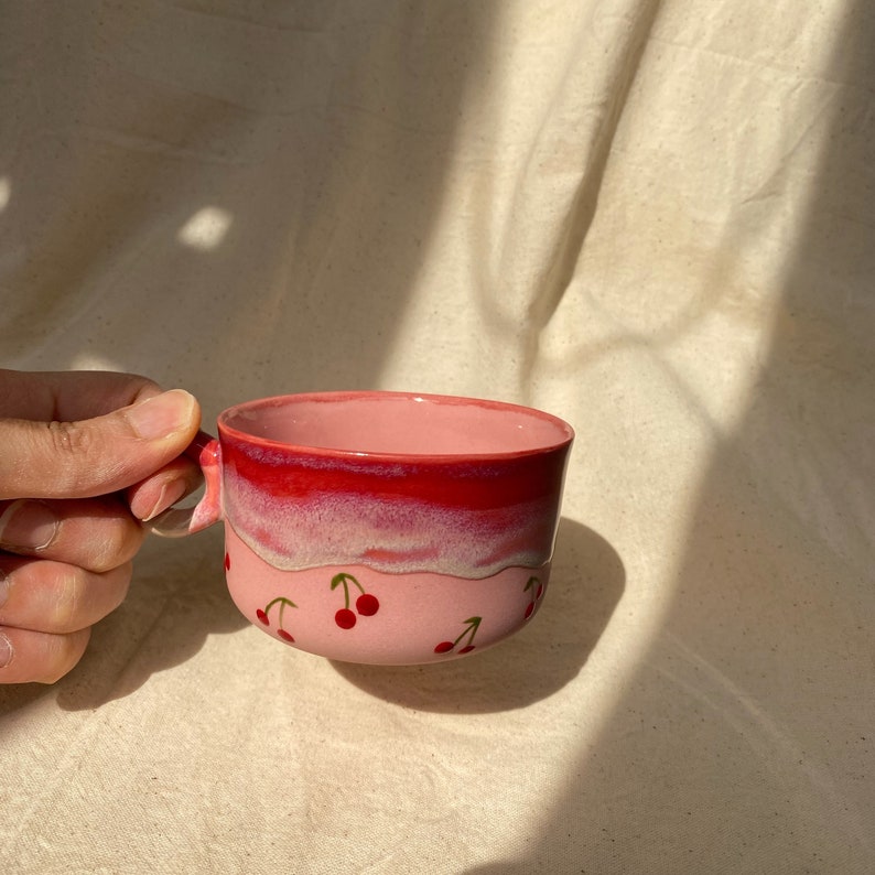 Taza de cerezo rosa de cerámica con platillo, taza de porcelana, taza de té de café hecha a mano, regalo único para los amantes del té de café, regalo lindo, regalo para tazas de niña imagen 2