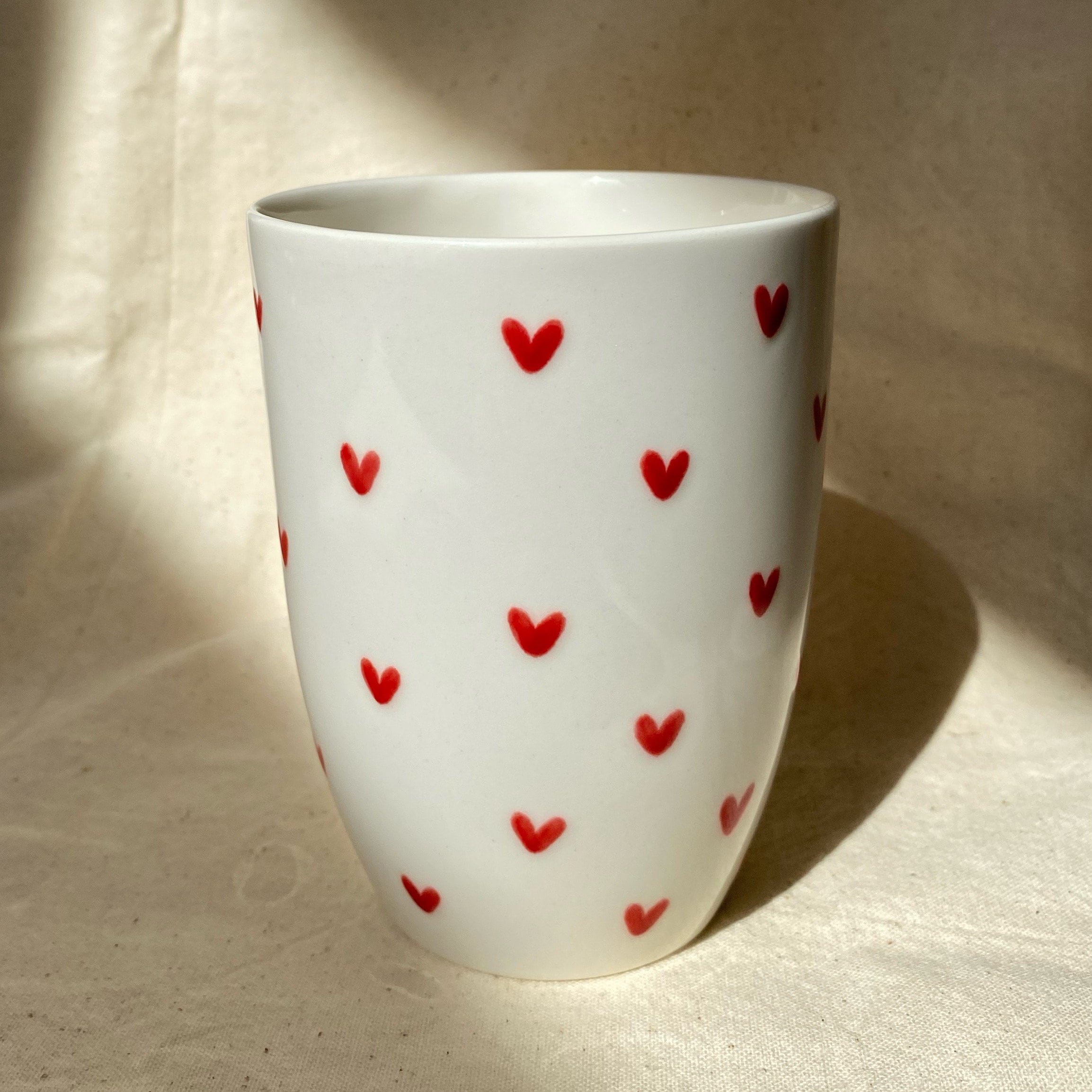 VITRA★マグカップ★LOVE HEART★MUGS★WHITE / RED Buy the Vitra Love Heart Coffee Mug Red at nest.co.uk