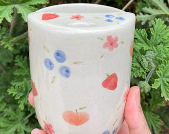 Taza de viaje de cerámica hecha a mano con colores frutales (preordenada): Taza de cerámica para té y café