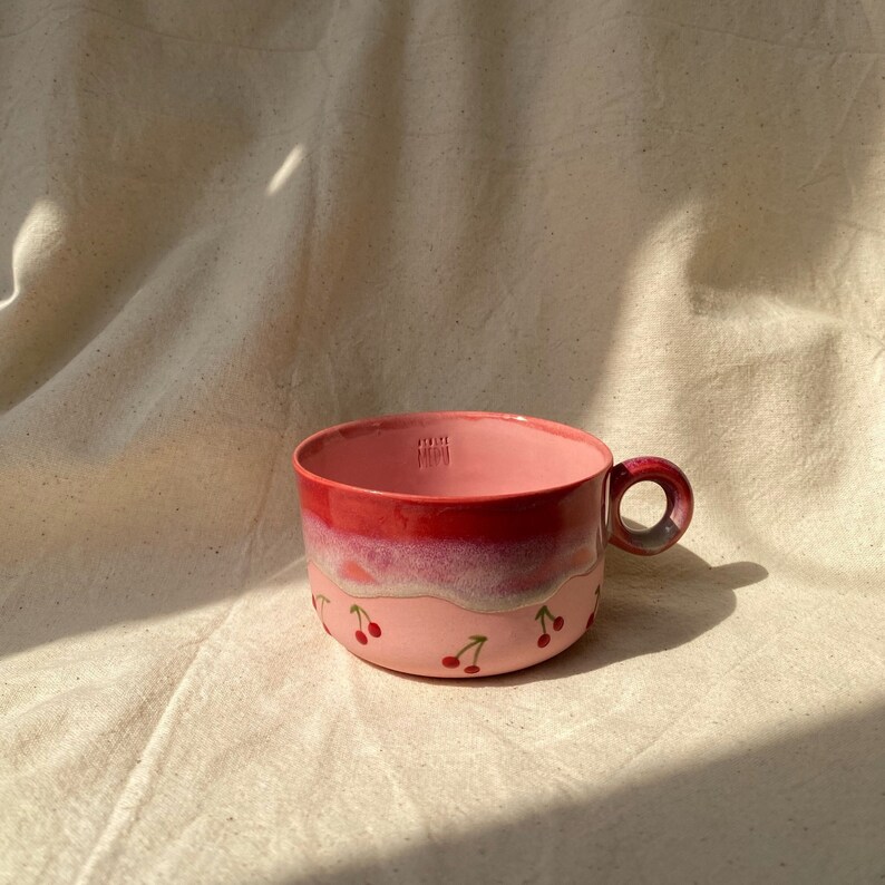 Taza de cerezo rosa de cerámica con platillo, taza de porcelana, taza de té de café hecha a mano, regalo único para los amantes del té de café, regalo lindo, regalo para tazas de niña imagen 1