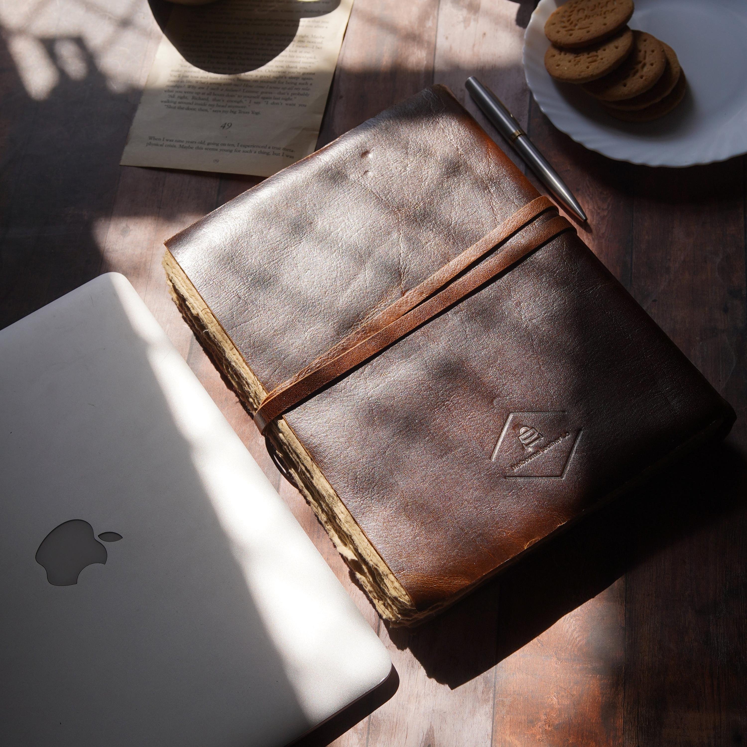 Cuaderno diario de cuero estilo vintage Timeless Explorer, tamaño A4