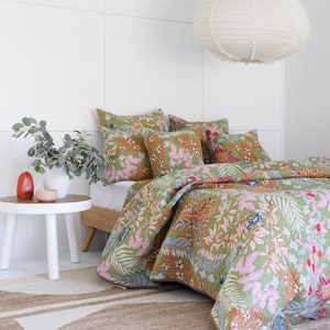 花柄コットンキルトスロー：グリーンブロックプリントのインド製ベッドスプレッド。彼女や彼への誕生日記念日の贈り物に。