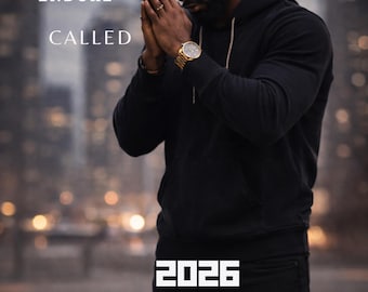 Pode incluir: Imagem de uma pessoa com um moletom preto, com as mãos juntas em oração. A imagem inclui as palavras "UNSHAKEN, GROUNDED, ENDURE, CALLED, STRENGTH, DISCIPLINE" e o texto "2026 UNSTOPPABLE Anchored in God".