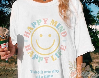 Tshirt Happy Mind Happy mind- Aesthetic t shirt, graphic tee, Tumblr tshirt, Trendy Oversized, Vsco girl, coconut girl, pinterest