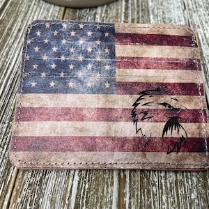 Tarjetero con bandera estadounidense, regalo de Navidad para hombre, regalo del Día del Padre, billetera grabada para hombre, regalo para él, regalo para ella, regalo de graduación