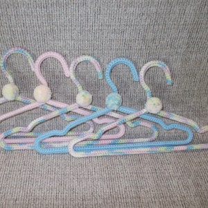 Crochet Baby & Children&#39;s Clothing Hangers – Handmade Yarn Covered Hanger – Nursery Décor, Baby Shower – Set of 5 – MORE COLORS Available!