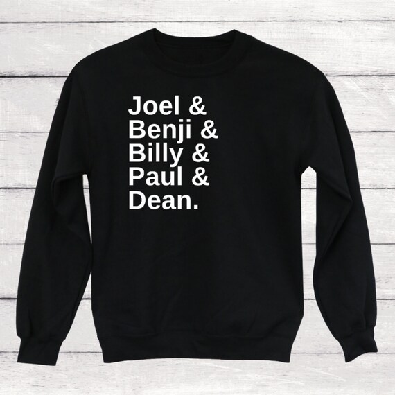 Good Charlotte band members names crew neck sweatshirt Joel Benji Billy Paul Dean sweater shirt for Emo Alternative Pop Punk style