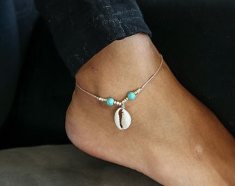 Enkelbandje met kaurischelp, enkelband met edelsteenkralen, strandsieraden