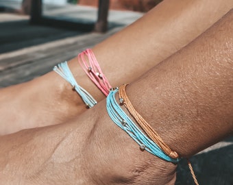 Tobillera de macramé encerado Santai: pulsera de tobillo con hilo de cuentas