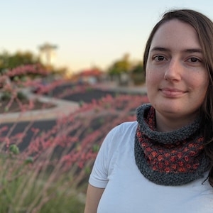 Knitting Pattern: The Room With a View Cowl, Easy Knitting Pattern, Easy Scarf, Cozy Cowl Accessory, Size Inclusive Pattern, Adjustable Size