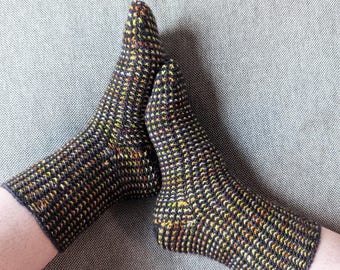 Patrón de tejido de calcetines "Sembrando Semillas": Mosaico de colores, dobladillo hacia abajo (patrón PDF)