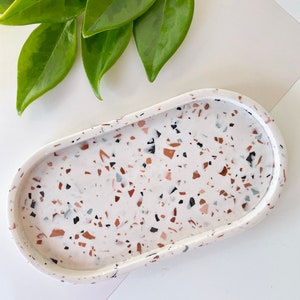 Terrazzo Oval Trinket Dish, Terrazzo Jewelry Dish, Terrazzo Oval Tray, Homemade Oval Tray, Bathroom Tray, Kitchen Tray, Decorative Tray image 4