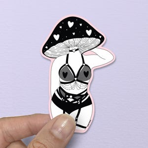 Paddenstoel dame sticker, paddenstoel meisje, holografische stickers, sticker paddestoel kunst, stickers goth, spooky stickers, gothic cadeaus voor haar
