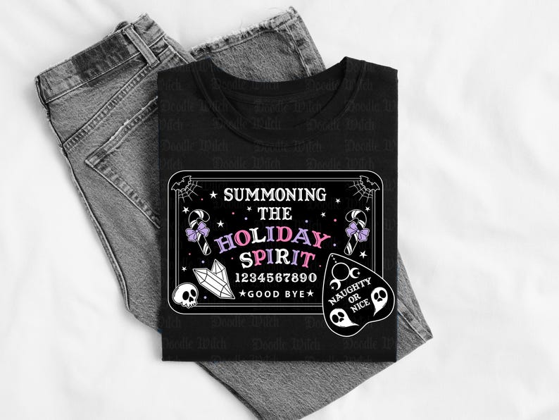 Summoning the Holiday Spirit Shirt, Witchmas Ouija Tee afbeelding 1