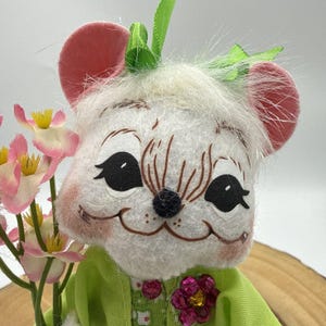 Vintage Annalee Spring Girl Mouse White Doll Green Dress Flowers & Bows 7 image 3